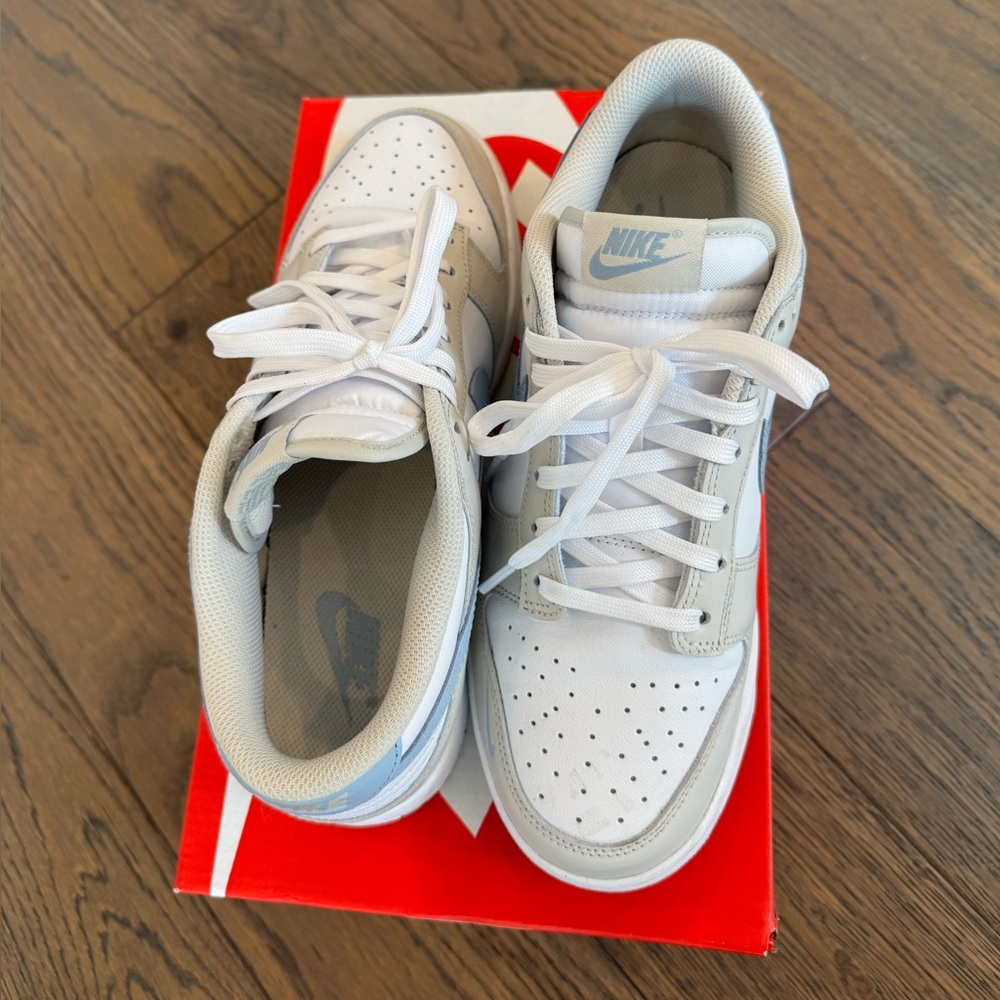 Nike Dunk Low - Light Bone Armory Blue Size: 9 Women - Picture 2 of 6